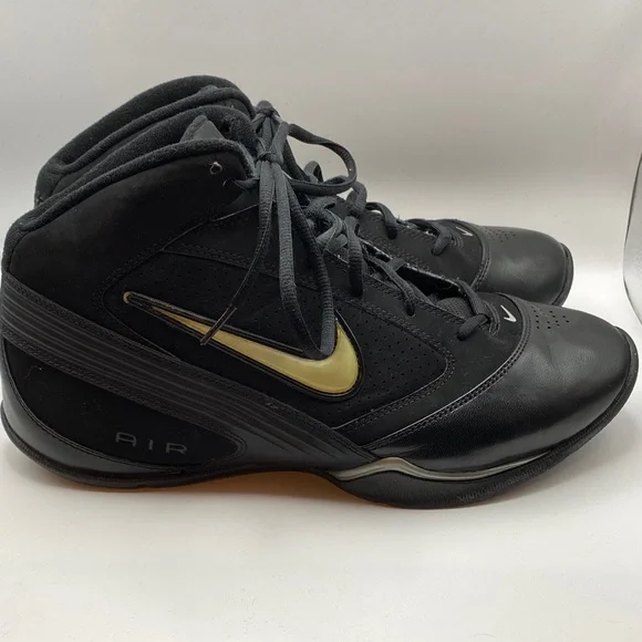 Nike Black and Gold Athletic Shoes
663 - Picture 2 of 9